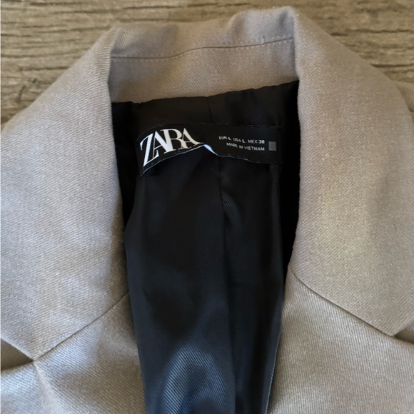 Zara Oversized Blazer - Picture 5 of 8